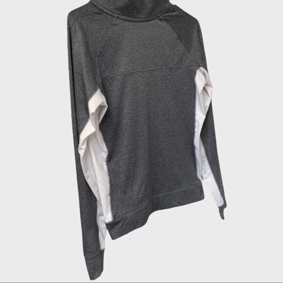 Pink Vs Ultimate Long Sleeve 1/2 zip pullover Gray & White - Picture 6 of 12